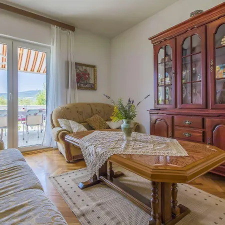 Charmantes Nur 200 Meter Zum Mit Parkplatz, Spuelmaschine, Grillbereich Apartament Jadranovo