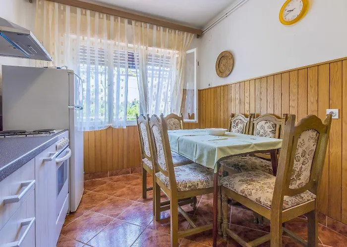 Charmantes Nur 200 Meter Zum Mit Parkplatz, Spuelmaschine, Grillbereich Apartament Jadranovo