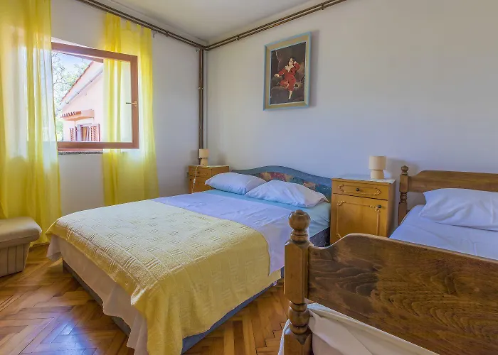Charmantes Nur 200 Meter Zum Mit Parkplatz, Spuelmaschine, Grillbereich Apartament