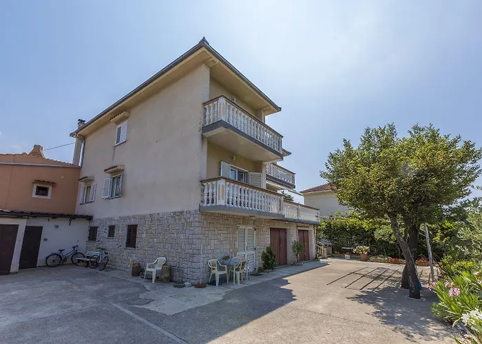 Charmantes Nur 200 Meter Zum Mit Parkplatz, Spuelmaschine, Grillbereich Apartament