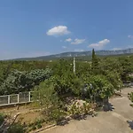 Charmantes Nur 200 Meter Zum Mit Parkplatz, Spuelmaschine, Grillbereich * Jadranovo