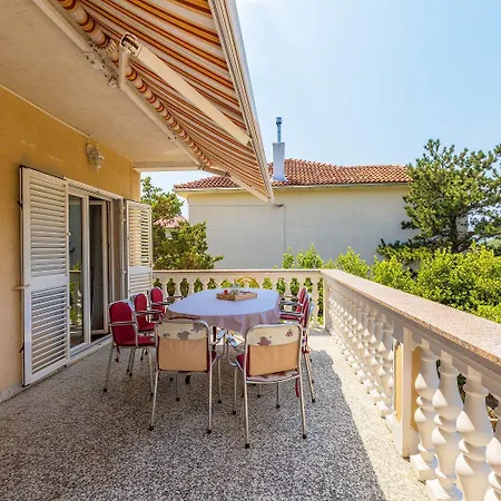 Charmantes Nur 200 Meter Zum Mit Parkplatz, Spuelmaschine, Grillbereich Appartement *