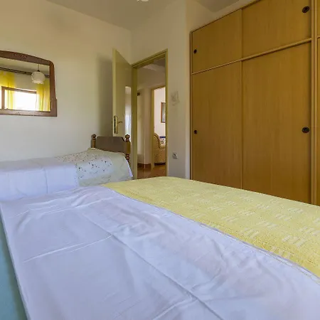 Charmantes Nur 200 Meter Zum Mit Parkplatz, Spuelmaschine, Grillbereich Apartment *