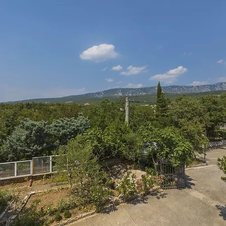Charmantes Nur 200 Meter Zum Mit Parkplatz, Spuelmaschine, Grillbereich * Jadranovo